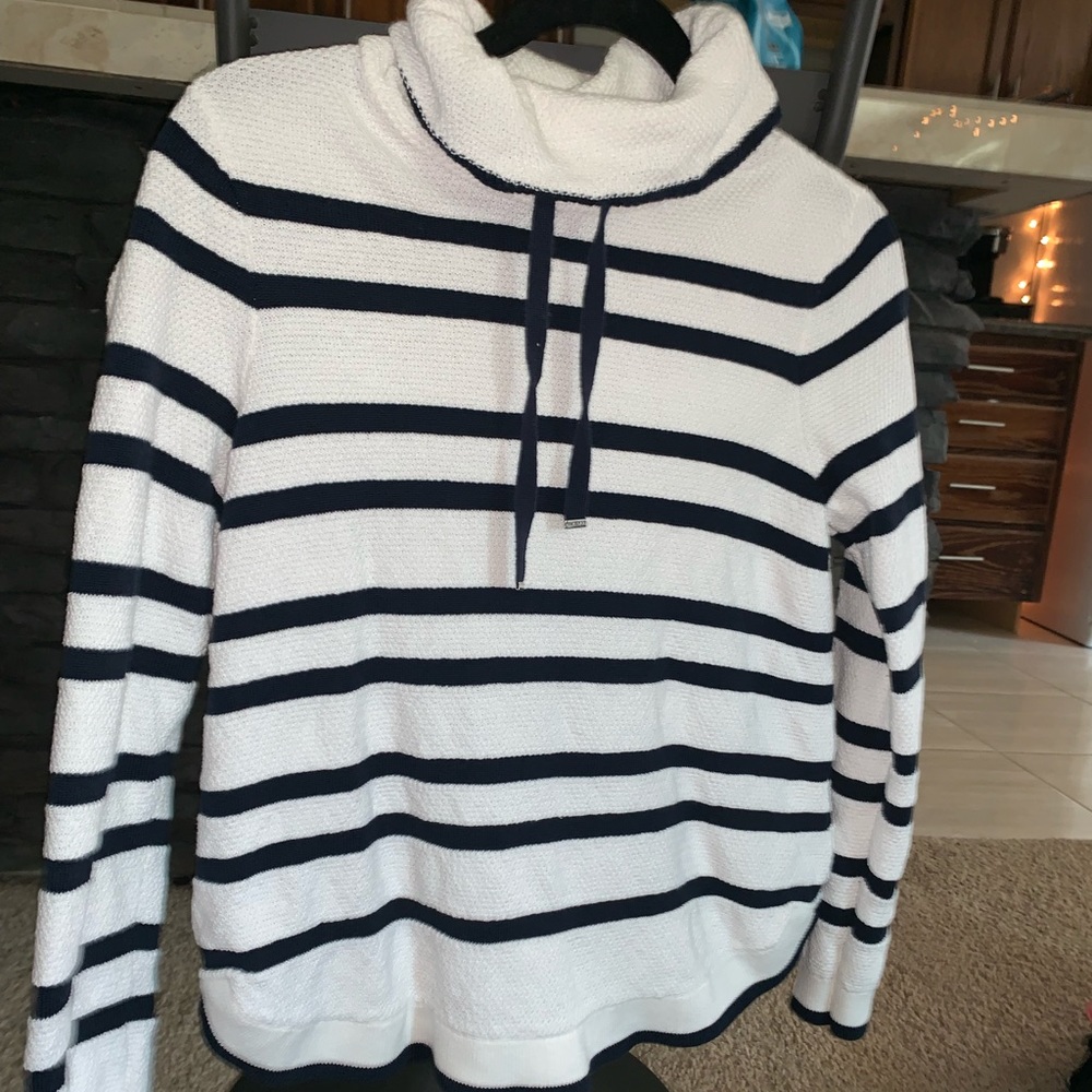 Tommy Hilfiger sweater